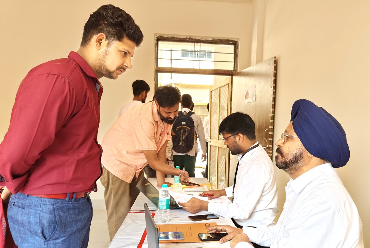 NIAirport's tweet image. We had the opportunity to organize a Skill Bridge Program at ITI Jewar, aimed at empowering the residents of our community through meaningful employment opportunities.
#NIAirport #SkillBridgeProgram