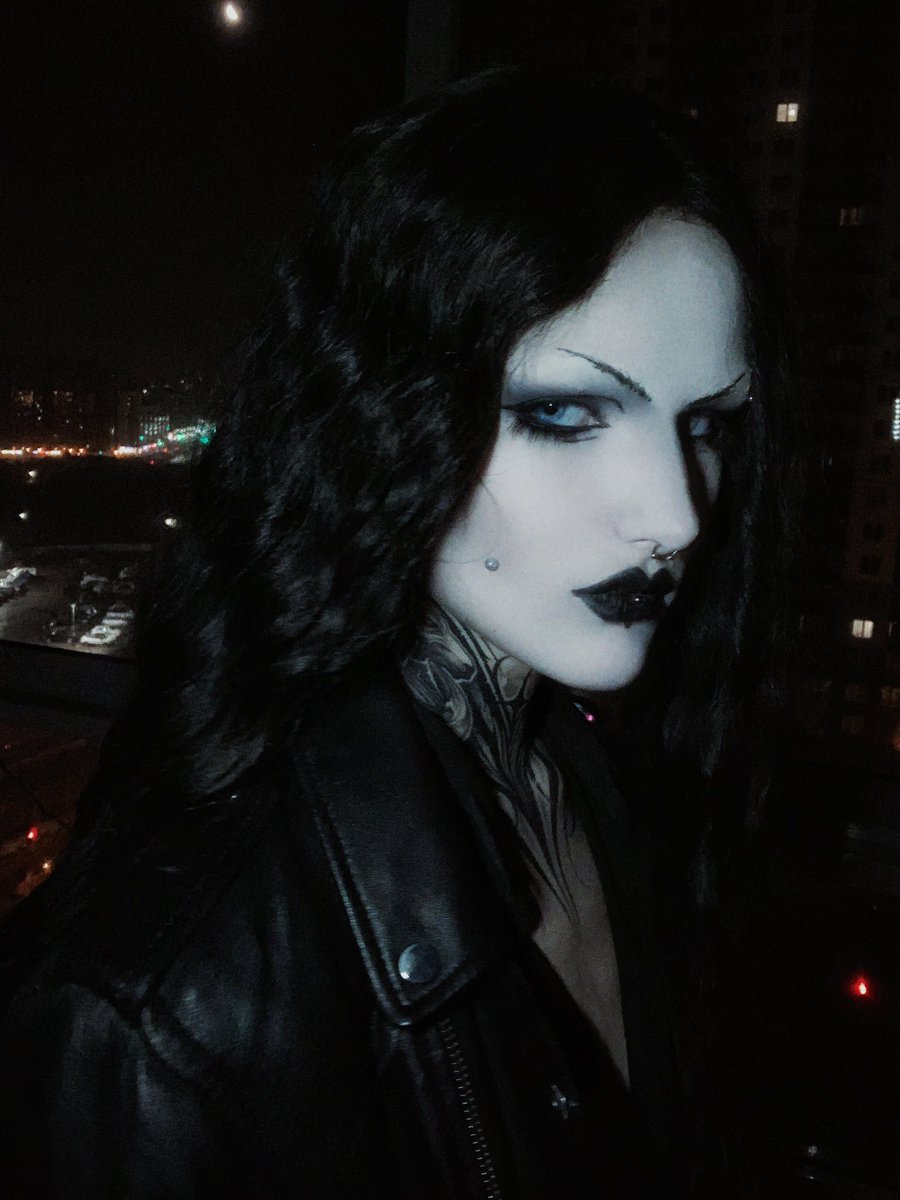 sad_frog_man's tweet photo. STATUS: </DEAD>
🥀
#goth #gothman #gothaesthetic #gothic #gothstyle #gothgoth #metal #cemetery #vampire #vamp #vkei #oc https://t.co/jWK6WqTwDr