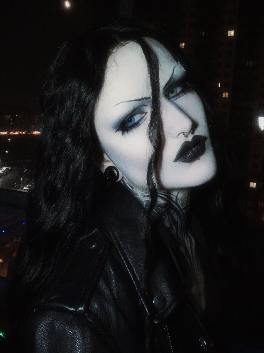 sad_frog_man's tweet photo. STATUS: </DEAD>
🥀
#goth #gothman #gothaesthetic #gothic #gothstyle #gothgoth #metal #cemetery #vampire #vamp #vkei #oc https://t.co/jWK6WqTwDr