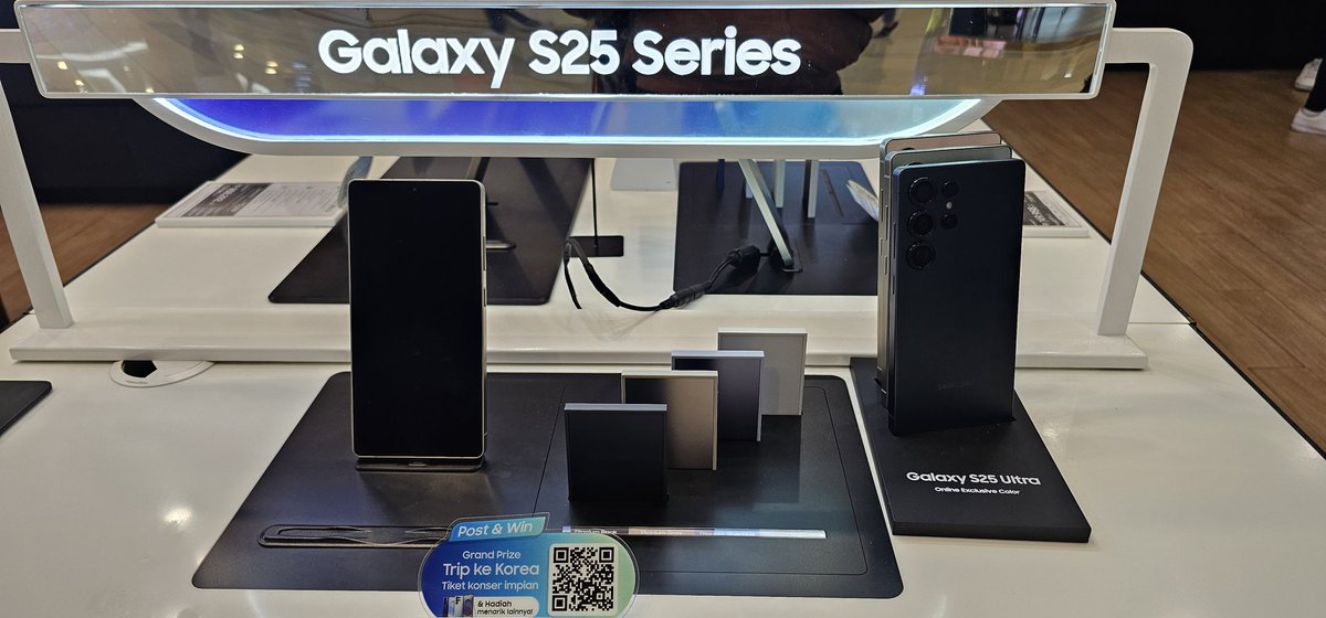 bontank46's tweet photo. Galaxy S25 HP canggih #ImpianJadiBerkah #RamadanBerlimpahBerkah
@samsungID https://t.co/dHTzVzUPdc