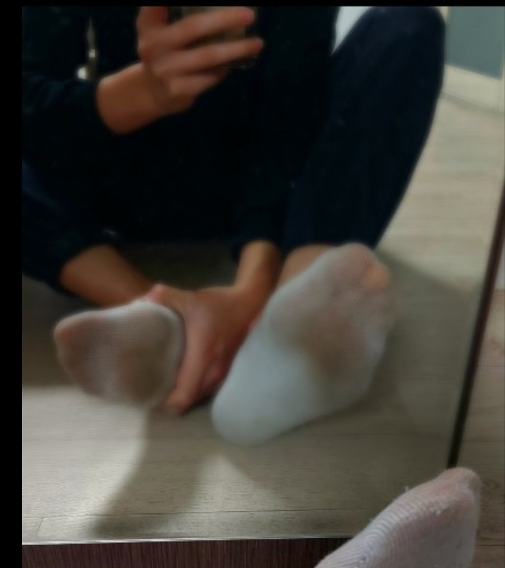 냄새 좆되서 버리는 양말 살 새끼들 뎀 주셈