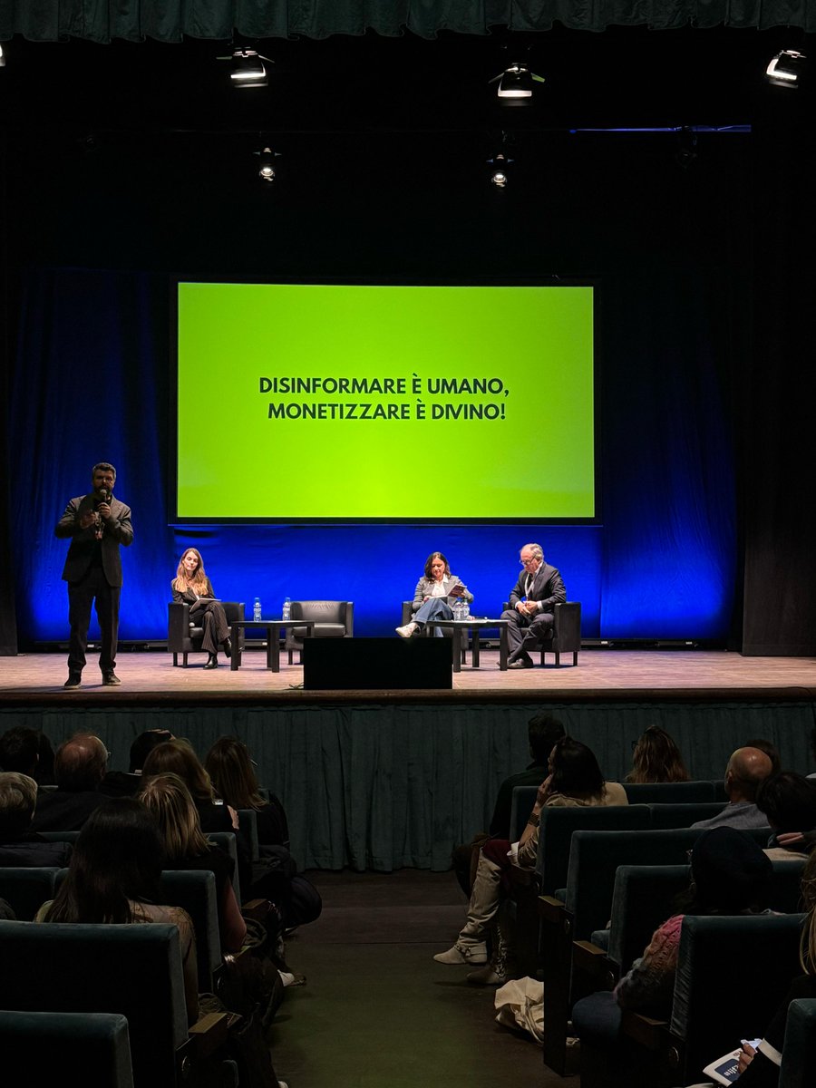 UE in Italia (@europainitalia) on Twitter photo 🔴 Al via "PIATTAFORME E DISINFORMAZIONE: LE REGOLE EUROPEE SUL DIGITALE"
Festival internazionale del giornalismo <a href="/journalismfest/">International Journalism Festival</a>, Perugia - Teatro del Pavone
Ne parlano: <a href="/ewejel/">Ewelina Jelenkowska-Luca’</a> <a href="/pinapic/">Pina Picierno</a> <a href="/giulypozzi/">Giulia Pozzi</a> <a href="/AntonioLosito78/">Antonio Losito</a> <a href="/CorazzaEP/">Carlo Corazza</a>
Segui live ➡️ festivaldelgiornalismo.com/programme/2025… 🔴 Al via "PIATTAFORME E DISINFORMAZIONE: LE REGOLE EUROPEE SUL DIGITALE"
Festival internazionale del giornalismo <a href="/journalismfest/">International Journalism Festival</a>, Perugia - Teatro del Pavone
Ne parlano: <a href="/ewejel/">Ewelina Jelenkowska-Luca’</a> <a href="/pinapic/">Pina Picierno</a> <a href="/giulypozzi/">Giulia Pozzi</a> <a href="/AntonioLosito78/">Antonio Losito</a> <a href="/CorazzaEP/">Carlo Corazza</a>
Segui live ➡️ festivaldelgiornalismo.com/programme/2025…