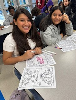 NeffCounselors's tweet image. Pat Neff Counselors Pop-up this morning where students colored affirmation pages to start their day. Coloring can help students reduce anxiety by calming the brain, promoting relaxation, and encouraging focus. Happy Friday🌞Texans make it a good one! @NISDPatNeff @NISDCounseling