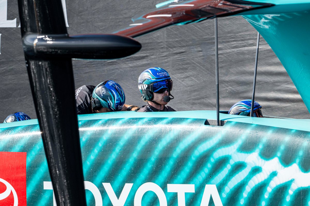 Clomoroso: <a href="/EmiratesTeamNZ/">EmiratesTeamNZ</a> &amp; Peter Burling si dicono addio – Sailbiz sailbiz.it/clomoroso-team…