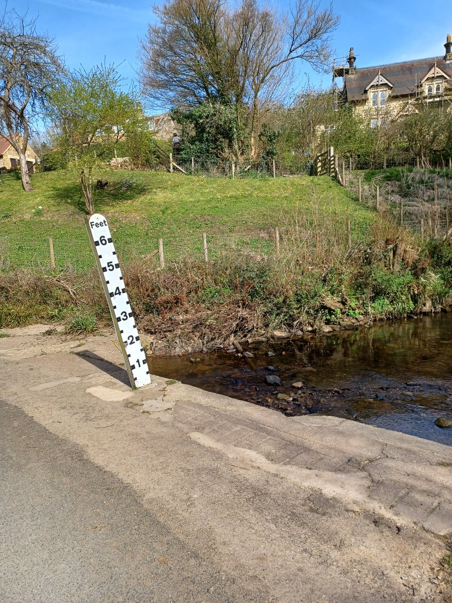 joyceJo49834475's tweet photo. Happy #fingerpostfriday from #littlebeck #northyorkshire https://t.co/GCBu6gJ6SC