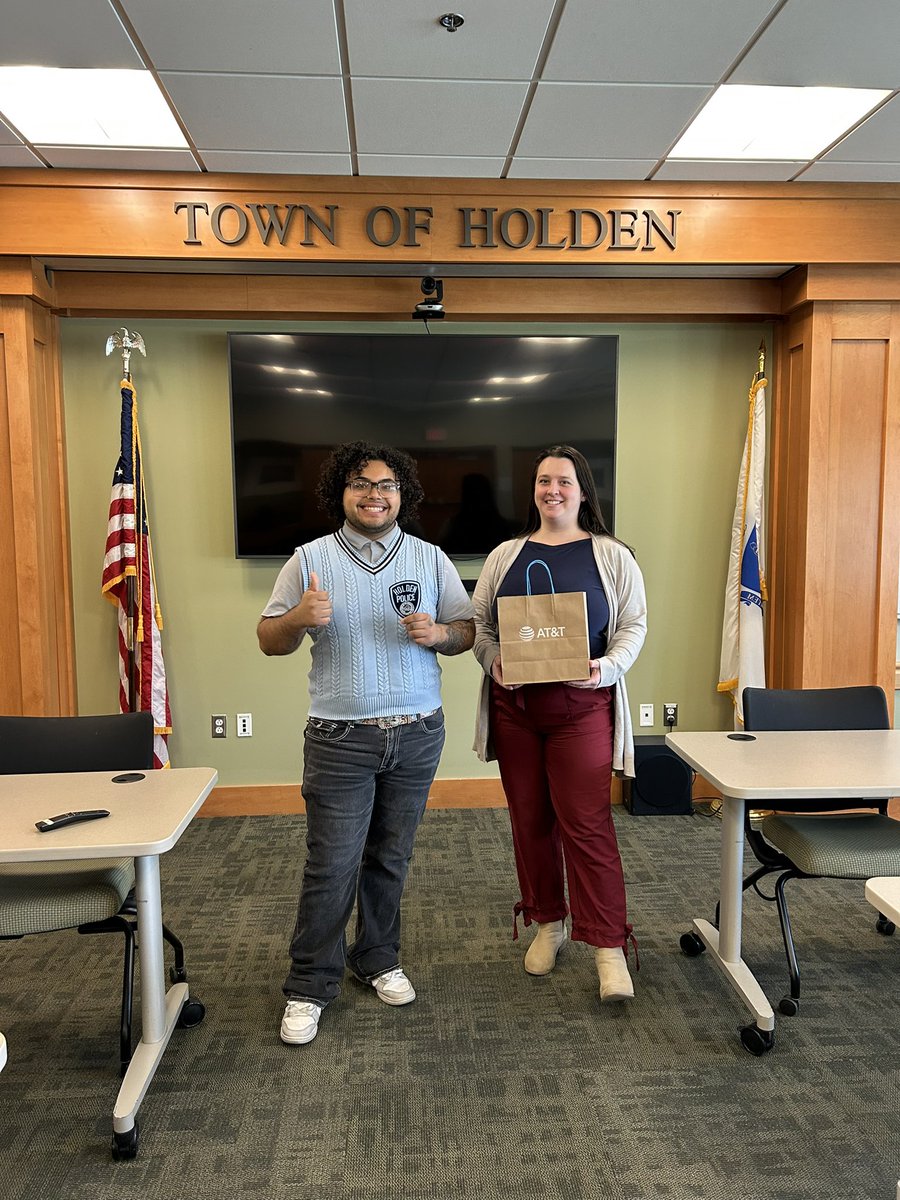 Carlos Dejesus (@curleyycarloss) on Twitter photo Helping out our First Responders is always a pleasure 🚨🚔 #TownofHolden #TeamWorcester #TableDays #WooStars ⭐️💪🏽<a href="/SachelleATT/">Sachelle Davidson</a> <a href="/TheNEStates/">Northeast States</a> <a href="/joak80/">justin oakliff</a> <a href="/pnixnix/">Peter Nixon</a> <a href="/FirstNet/">FirstNet, Built with AT&T</a> <a href="/LifeAtATT/">Life at AT&T</a> Helping out our First Responders is always a pleasure 🚨🚔 #TownofHolden #TeamWorcester #TableDays #WooStars ⭐️💪🏽<a href="/SachelleATT/">Sachelle Davidson</a> <a href="/TheNEStates/">Northeast States</a> <a href="/joak80/">justin oakliff</a> <a href="/pnixnix/">Peter Nixon</a> <a href="/FirstNet/">FirstNet, Built with AT&T</a> <a href="/LifeAtATT/">Life at AT&T</a>