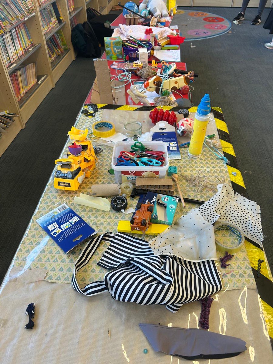 GreenwichLibs's tweet image. Children at #SladeLibrary loved an interactive workshop with #ScienceOwl! They explored different materials, discovered the importance of sustainability + used their creativity to make something new out of the old! ✨ Pictured is the aftermath of fun! 🤩 #LoveYourLibrary