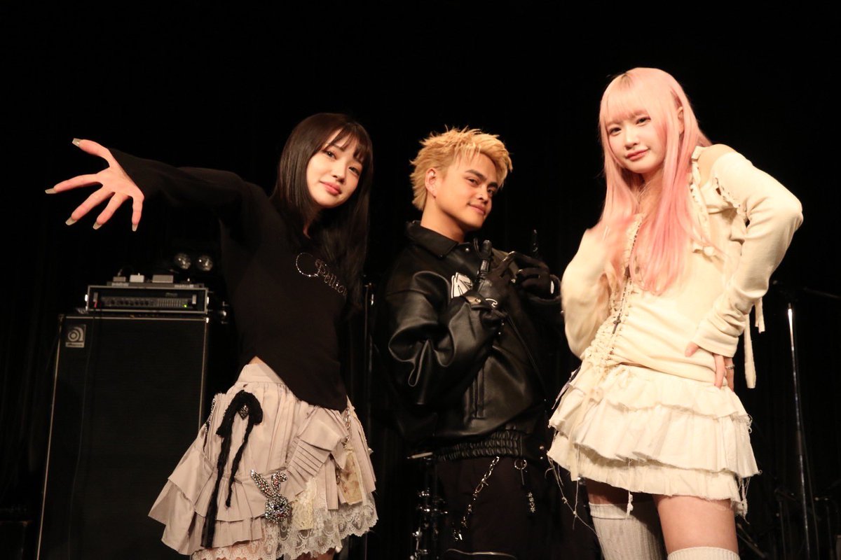 _FlowBack_REIJI's tweet photo. UMG presents ”synesthesia “
Yinkとは撮れなくて悔しみ😭
出演者みなさんありがと✨!
また同じステージたてますように!
今回はトップバッターとして
盛り上げましたが、次はどんなライブが
待ってるかなあっ✨!
引き続きよろしくお願いします🙇
#REIJI #Yink #サマーエンド #REIRIE https://t.co/G9HfQBrn8V