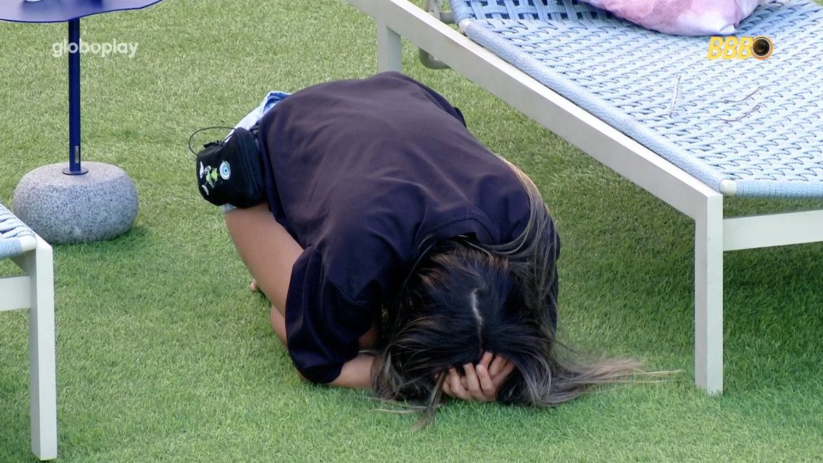 theusvision's tweet image. nunca vi uma participante tão injustiçada. pegaram a renata pra cristo sem motivo, ignoraram sua história, carisma e tudo de bom que ela é. fizeram de tudo pra queimar. no fim, caráter e verdade não valem nada se você não for o queridinho da máfia digital da lacração.