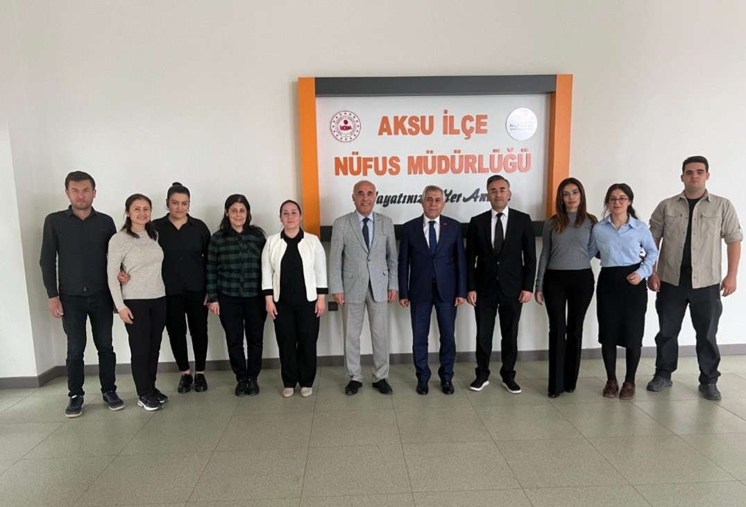 Antalya İl Nüfus ve Vatandaşlık Müdürlüğü (@antalyanufus) on Twitter photo İl Nüfus ve Vatandaşlık Müdürümüz Nazmi ÇİÇEK 09.04.2025 tarihinde Aksu İlçe Nüfus Müdürlüğünü denetleyerek yürütülen çalışmalar hakkında yerinde incelemelerde bulundu.<a href="/nazmicicekk/">Nazmi Çiçek</a> İl Nüfus ve Vatandaşlık Müdürümüz Nazmi ÇİÇEK 09.04.2025 tarihinde Aksu İlçe Nüfus Müdürlüğünü denetleyerek yürütülen çalışmalar hakkında yerinde incelemelerde bulundu.<a href="/nazmicicekk/">Nazmi Çiçek</a>