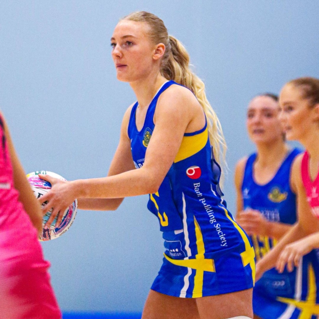 Team Bath Netball (@teambathnetball) on Twitter photo Don't miss #BlueAndGold and <a href="/WalesNetball_/">Wales Netball | Pêl-Rwyd Cymru</a> mid-court star Ellen Morgan on <a href="/bbcsomerset/">BBC Somerset</a> Sport from 6-7pm tonight, looking ahead to Saturday's visit to #NXTGenLeague leaders Loughborough Lightning 💙💛
Listen on <a href="/bbcsounds/">BBC Sounds</a>: bbc.co.uk/programmes/p0k…
📸 Josh Le Feuvre Don't miss #BlueAndGold and <a href="/WalesNetball_/">Wales Netball | Pêl-Rwyd Cymru</a> mid-court star Ellen Morgan on <a href="/bbcsomerset/">BBC Somerset</a> Sport from 6-7pm tonight, looking ahead to Saturday's visit to #NXTGenLeague leaders Loughborough Lightning 💙💛
Listen on <a href="/bbcsounds/">BBC Sounds</a>: bbc.co.uk/programmes/p0k…
📸 Josh Le Feuvre