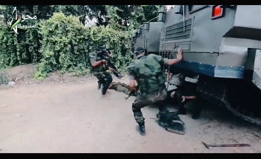 تقدم ..
ليس للذُلِّ مكانٌ
هذا قيدٌ قد تحطم

#غزة