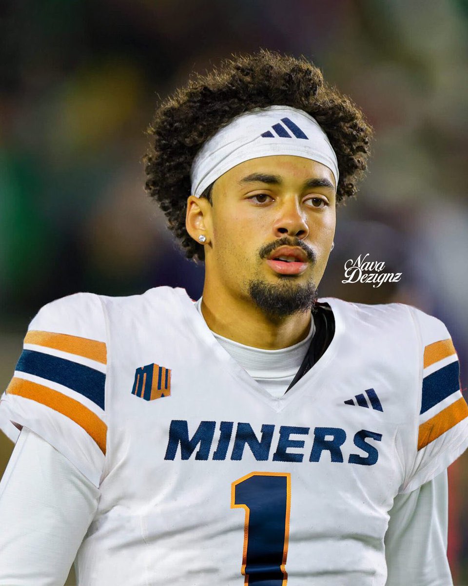 andr3w_tx's tweet photo. ‼️Skyler Locklear stands out in UTEP’s 1st spring scrimmage - Nelson throws two interceptions: 

“He (Skyler) threw the only two touchdown passes of the scrimmage, which included a 95-yard swing pass to tailback Marquez Taylor….The other was late, to Xavier Phillips” 

“Malachi Nelson had some struggles, throwing two interceptions to Stratton Shufelt and Eastlake High grad Jaime Guerrero.”

(Bret Bloomquist / El Paso Times)