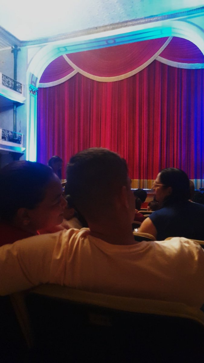 لورا tweet media