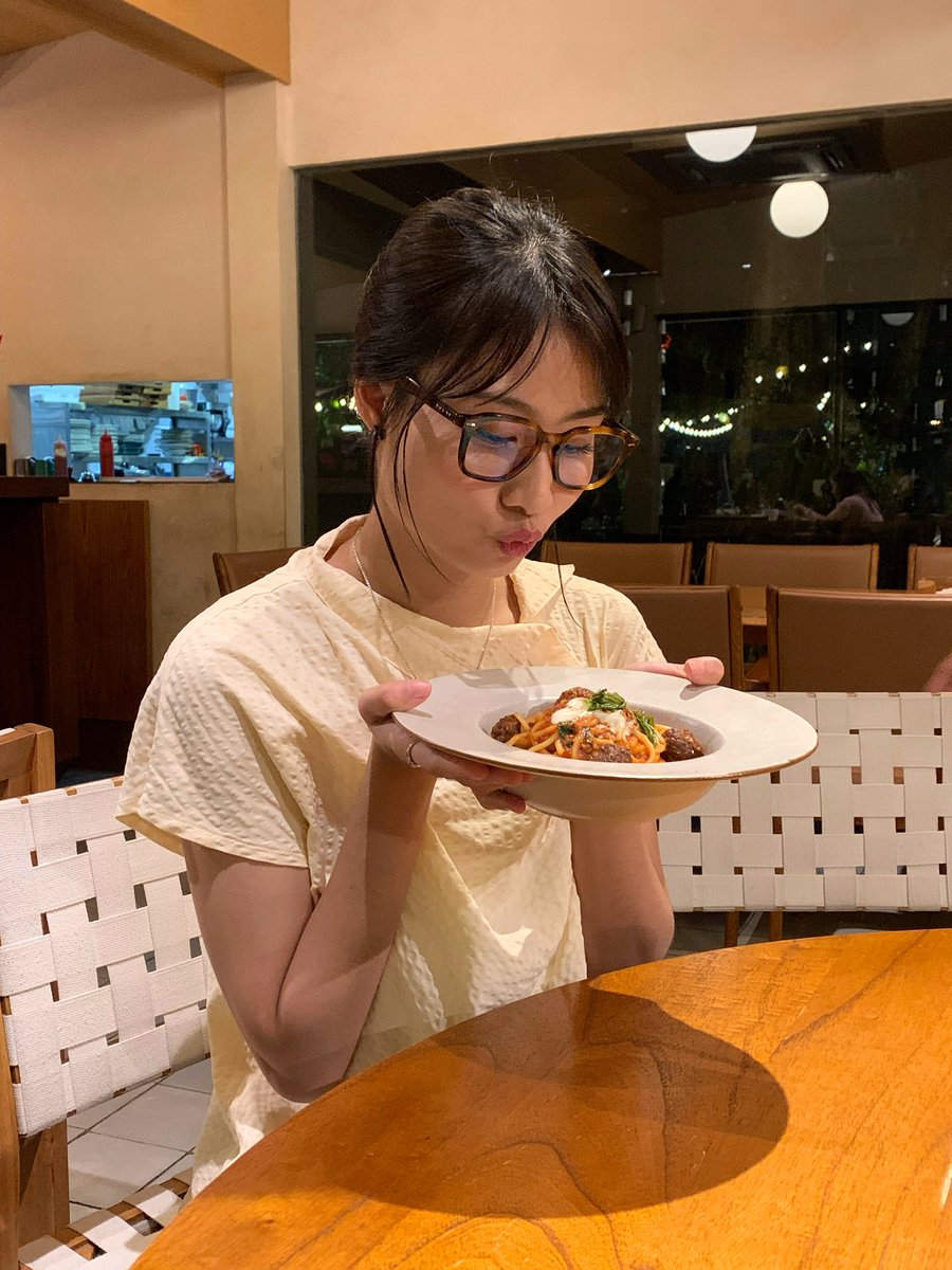 Mutiara Azzahra (@a_muthejkt48) on Twitter photo 