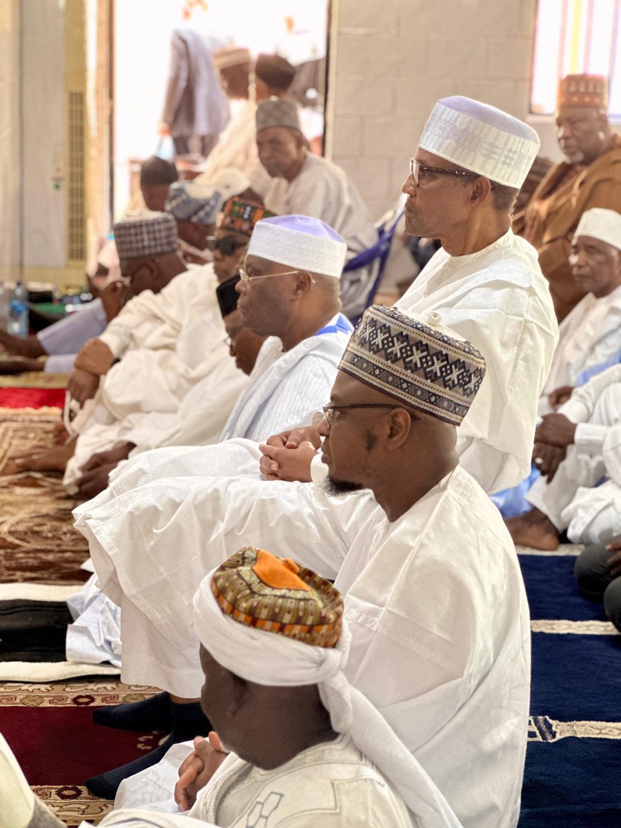 ProfIsaPantami's tweet photo. Observing Jumu'ah prayer at Yahya Road Masjeed, Kaduna, today.
May Allah accept our good deeds. https://t.co/uMbo4hu3DG