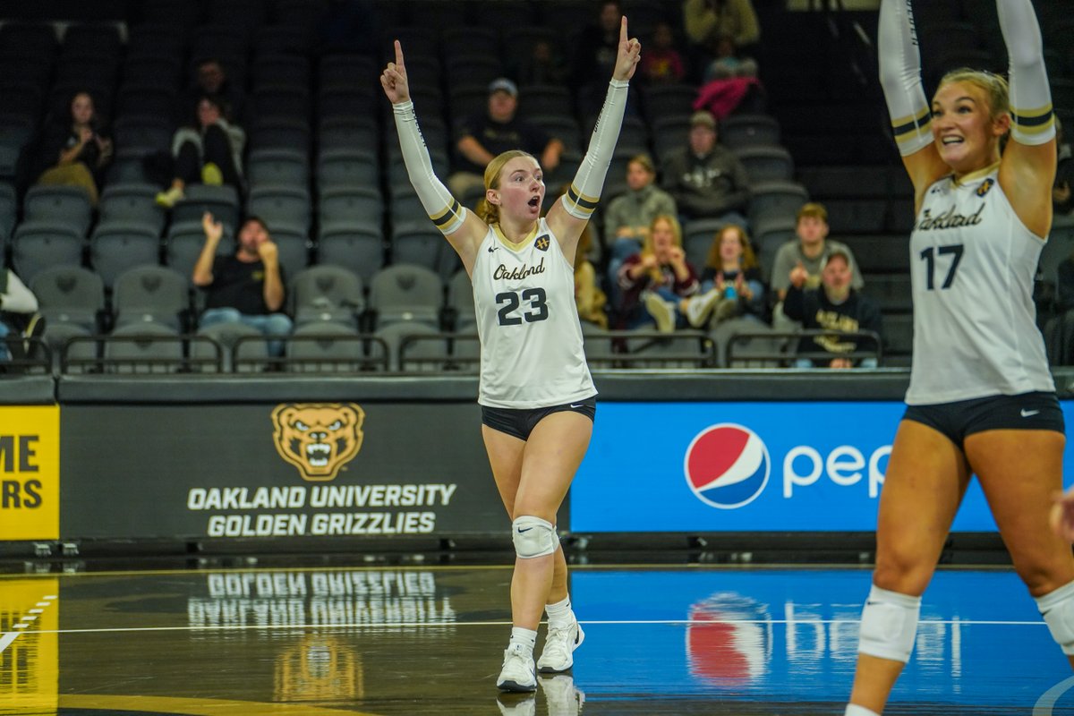 Match Day 🙌

🆚 Rochester Christian
🕘 6 PM
📍 Garth Pleasant Arena
🎟️ FREE