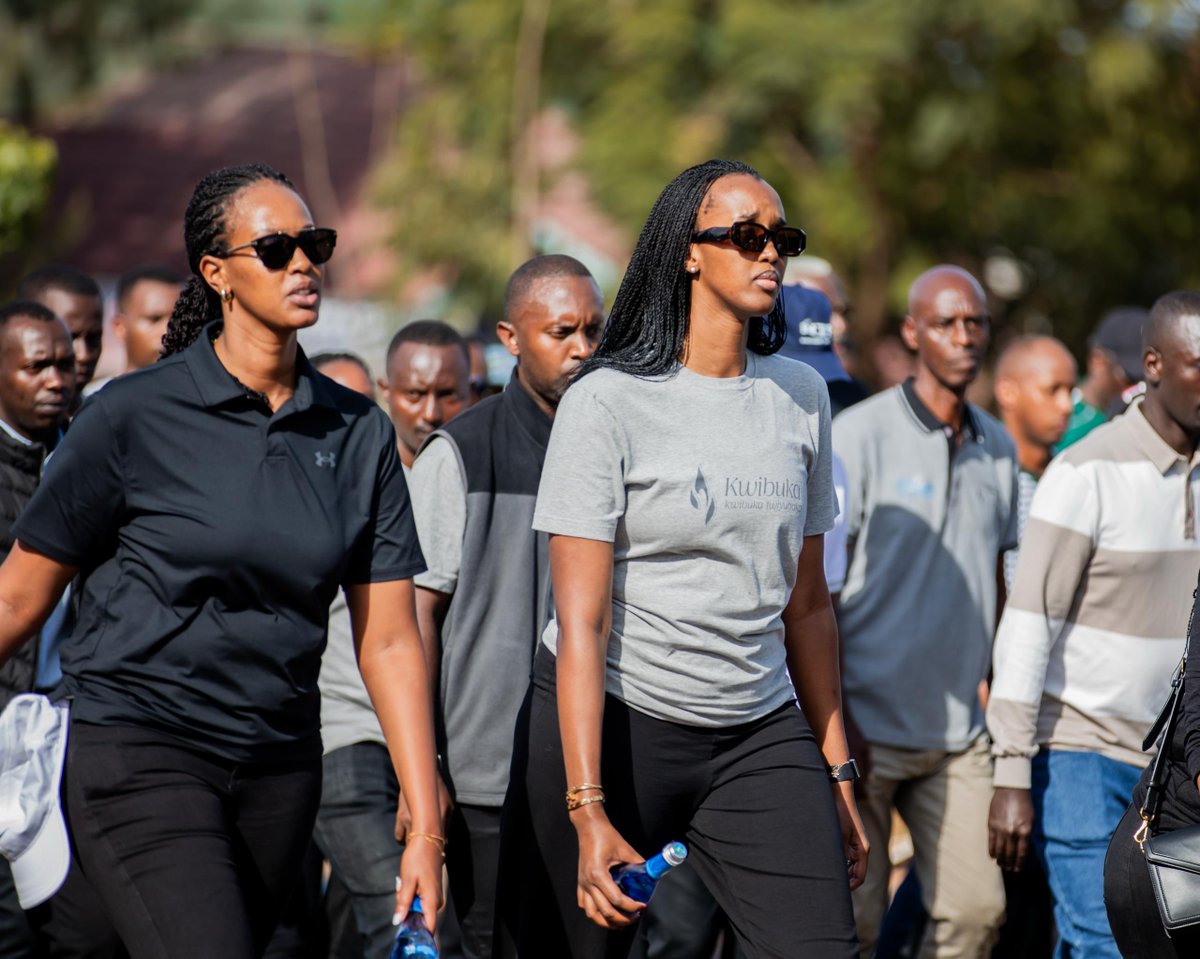 Ibuka_Rwanda's tweet photo. Urugendo rwo Kwibuka rutangiriye kuri @Kigali_College rwerekeza ku Rwibutso rwa @NyanzaMemorial  aharuhukiye imibiri y’Abatutsi basaga 105.000 barimo abarenga 2.000 biciwe ku musozi wa Nyanza nyuma yo gutereranwa n’Ingabo z’Ababiligi ahahoze ari ETO Kicukiro.
______________________________________________________

The Walk to Remember starts from @Kigali_College heading to @NyanzaMemorial, where the bodies of over 105,000 Tutsi rest, including over 2,000 who were killed on Nyanza Hill after being abandoned by Belgian troops at the former ETO Kicukiro.
______________________________________________________

La Marche du Souvenir part de @Kigali_College en direction du @NyanzaMemorial, où reposent les corps de plus de 105,000 Tutsi, dont plus de 2 000 qui ont été tués sur la colline de Nyanza après avoir été abandonnés par les soldats belges à l’ancienne ETO Kicukiro. #Kwibuka31 #NyanzaKicukiro
