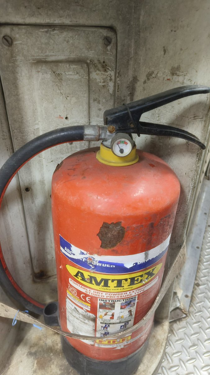 Atul22pmdixit's tweet photo. Dear @RailwaySeva hope you doing well,
But please keep in mind these things have to check through a schedule 
This cylinder pressure is low so this is worthless 
Yours Regular passenger 
@Atul22pmdixit 
@RailMinIndia @AshwiniVaishnaw 
@RailmitraaIndia https://t.co/HMAS0zrQ2R