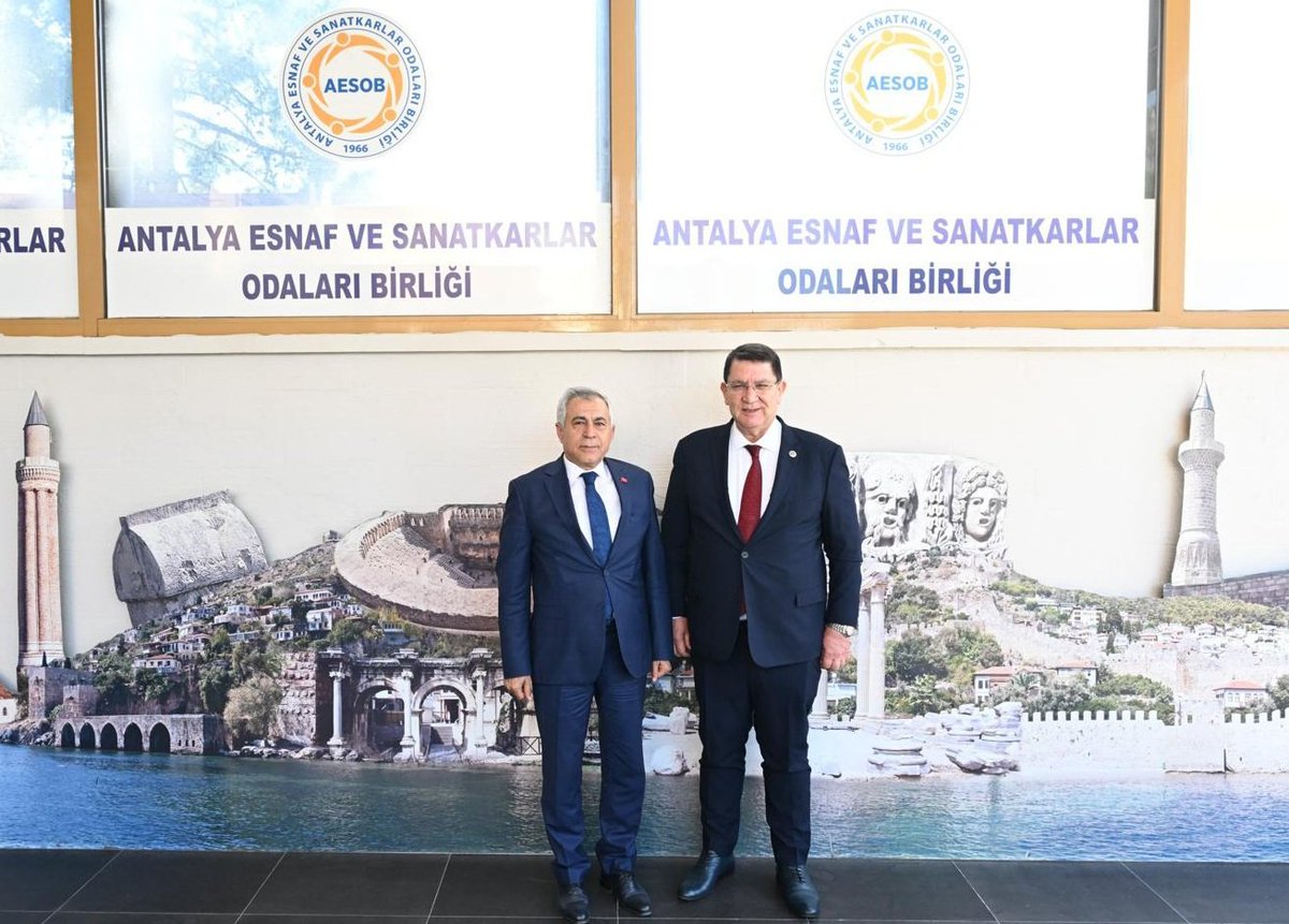 Antalya İl Nüfus ve Vatandaşlık Müdürlüğü (@antalyanufus) on Twitter photo İl Müdürümüz Nazmi ÇİÇEK, Esnaf ve Sanatkarlar Odalar Birligi Başkanı Adlıhan DERE'ye iade-i ziyarette bulunmuştur. <a href="/nazmicicekk/">Nazmi Çiçek</a> <a href="/adlihandere/">Adlıhan DERE</a> İl Müdürümüz Nazmi ÇİÇEK, Esnaf ve Sanatkarlar Odalar Birligi Başkanı Adlıhan DERE'ye iade-i ziyarette bulunmuştur. <a href="/nazmicicekk/">Nazmi Çiçek</a> <a href="/adlihandere/">Adlıhan DERE</a>