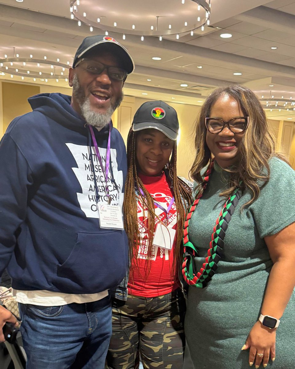 SEIUPres's tweet photo. This is power.
Hundreds of @SEIULocal1 security officers launched their contract campaign this weekend—loud, proud, & ready to win.
The safety of Chicagoland is in their hands. Their fight is all of ours.
Let’s win a contract that sets the national standard
#SecurityNeedsSecurity https://t.co/cVVnwabsJw