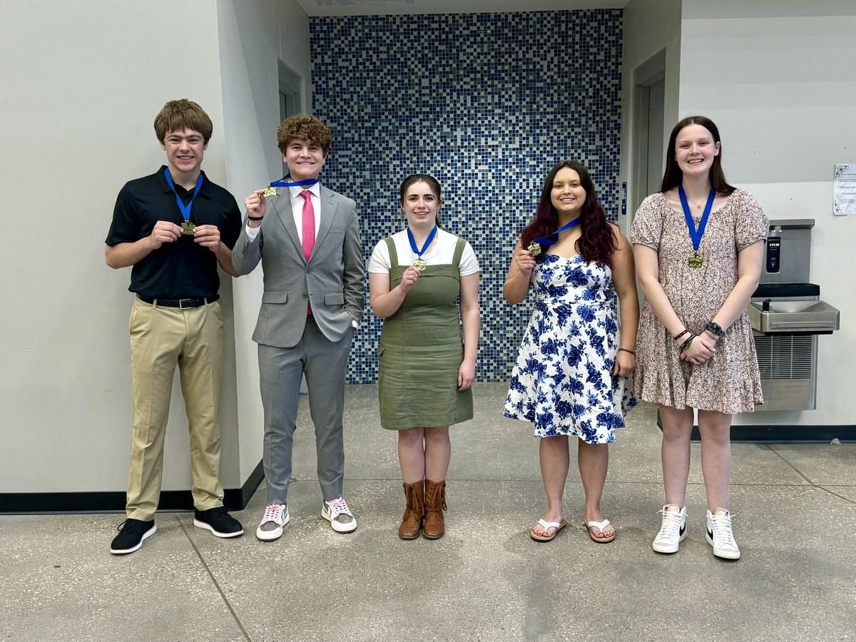 TEAM VOTED AWARDS: 
*Best Public Speaker - Alden
*Most Dramatic (Serious) Speaker - Savana 
*Funniest Speaker - Joel (2nd year in a row)
*Best Actor/Actress in a Group Event - Lucy
*Best Team Supporter - Meredith