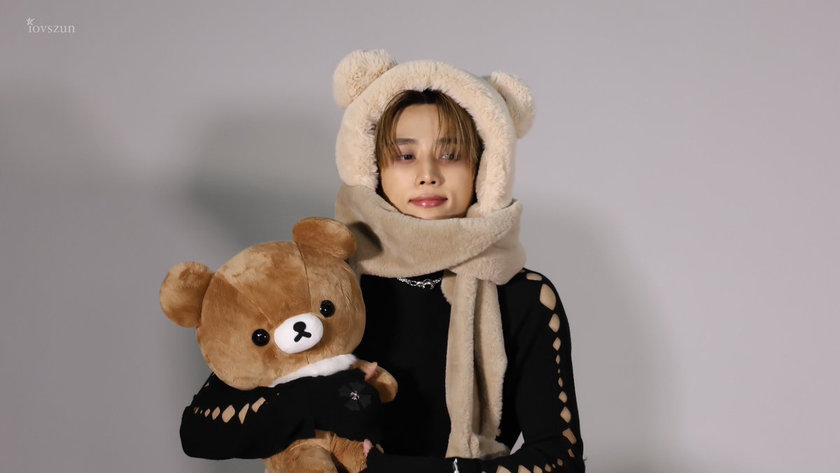 iovszun's tweet photo. happy birthday my brightest star 🖤

#봄을닮은소년_선우에게
#SunkissedSUNWOODAY https://t.co/plPLzTcDKt