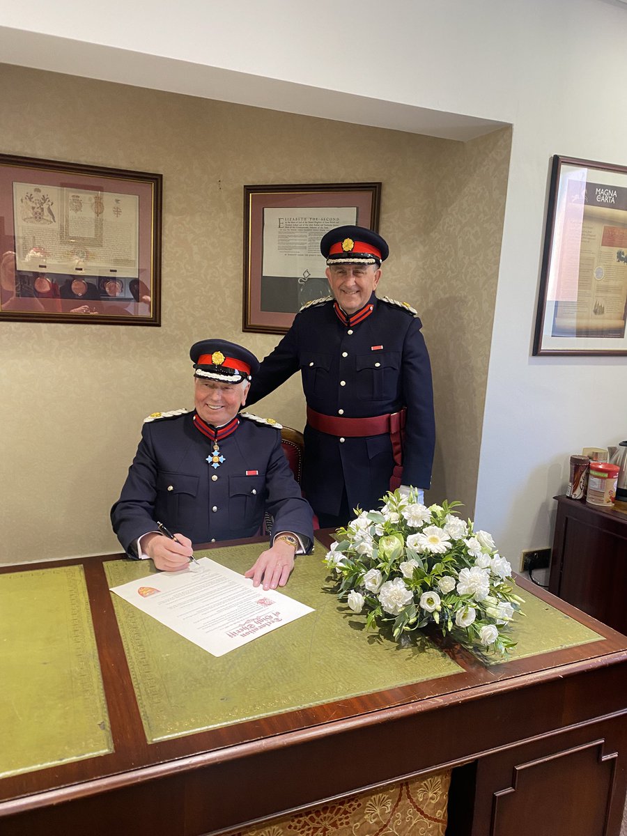 Eamonn O’Neal OBE tweet media