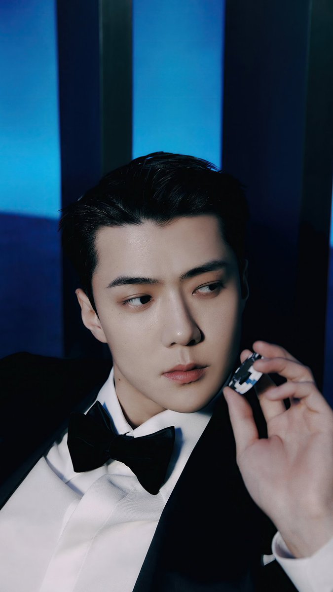 EXOPublicity's tweet photo. HAPPY BIRTHDAY OH SEHUN 🎉🎉

Thanks for existing. Thanks for making us happy our maknae. Wish you a very healthy &amp; happy life ahead. We are waiting for you to return 💗

#OurSEHUNiverseDay
#우리의봄은세훈으로완성돼
#세훈이의_32번째_봄바람 #SEHUN 

#EXO #weareoneEXO @weareoneEXO https://t.co/AksPDOb5Al