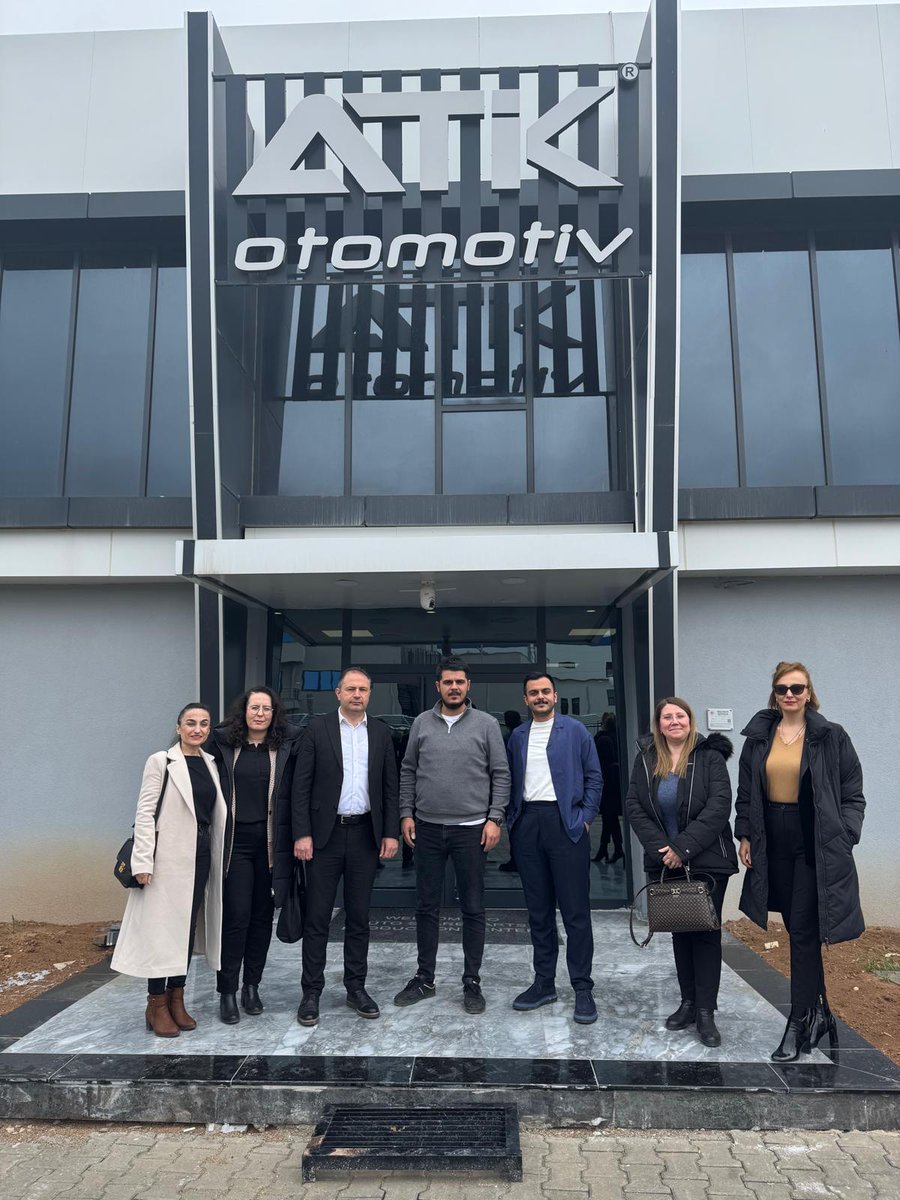 Hitit TTO Atik Otomotiv firmasını ziyaret etti!
Hitit Üniversitesi TTO ekibi Atik Otomotiv firması ile görüştüler. Görüşmede üniversite-sanayi işbirliği, inovasyon, markalaşma, patent, pazarlama ve insan kaynakları yönetimi konuları ele alındı.

#HititÜniversitesi
<a href="/hitukurumsal/">Hitit Üniversitesi</a>