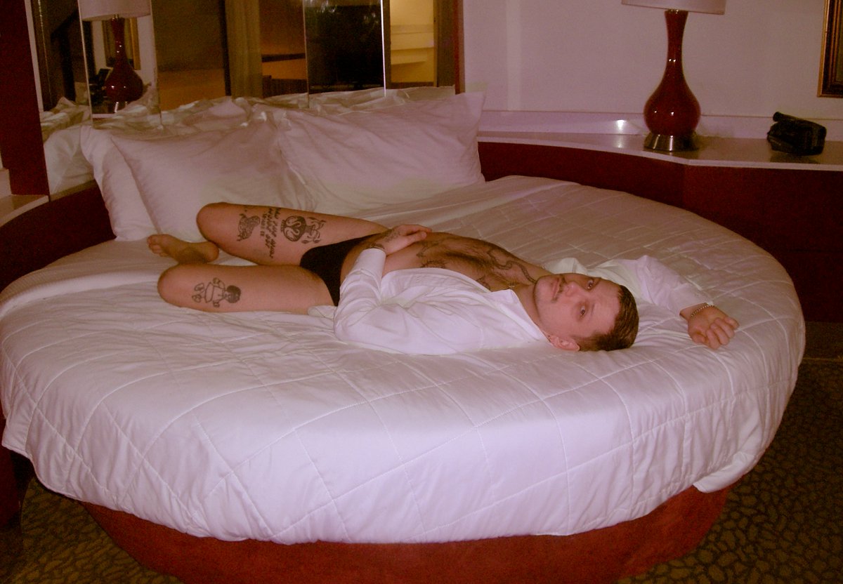Ruth Mascelli &amp; Mary Hanson Scott - Self Control   

New EP of esoteric lounge music out now 

Title track featuring Jae Matthews of Boy Harsher

disciples.ffm.to/selfcontrol