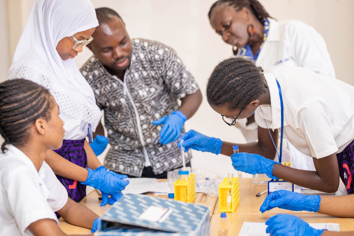AfricanGifted's tweet photo. We were honored to host SLB & the Schlumberger Foundation at ASA!
From STEM demos to career guidance with Faculty for the Future Fellows, the visit sparked ideas & inspiration.
Thank you for championing access & equity in science education!
#GirlsInSTEM #SLB #InsideASA https://t.co/1t9TR5qis5