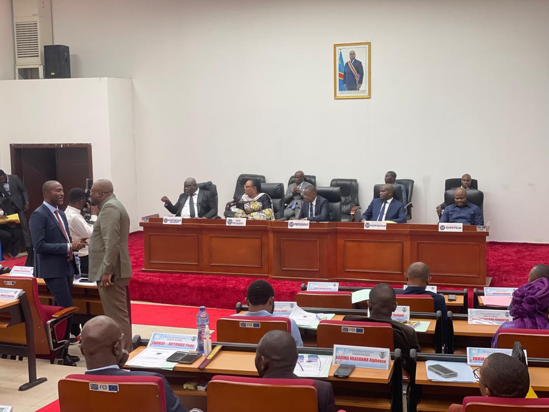 acprdcongo's tweet photo. #RDCF : Un huis clos a été décrété par les députés provinciaux pour débattre de questions internes avant la plénière consacrée, vendredi, à l'Assemblée provinciale de Kinshasa (APK), en République démocratique du Congo, à la présentation par le gouverneur Daniel Bumba de la situation globale des inondations survenues du 4 au 6 avril, ayant causé 43 morts, a constaté l'ACP.
Découvrez d'autres informations sur notre site web https://t.co/tGEWJ2Bgzn