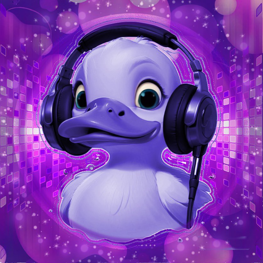 🎙️ Tudo ajustado. A mesa ainda funciona, o microfone está ativo… Prepare-se: muito em breve, estaremos AO VIVO. #Habbo