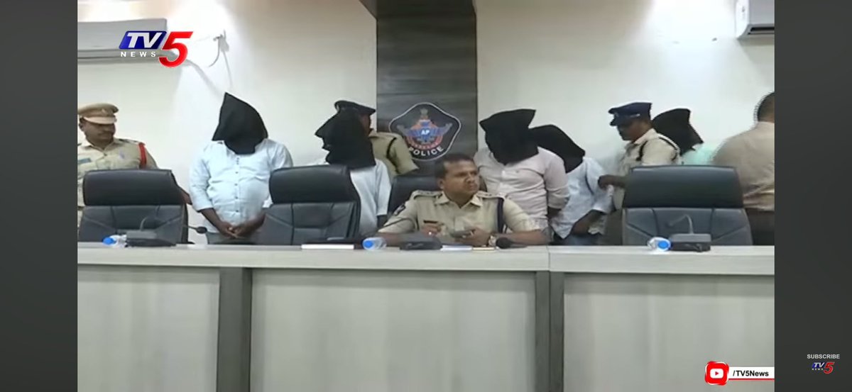 venuchenchu's tweet photo. A rule is a rule for everyone.‼️

Our leader @ncbn has set a clear goal - this harmful weed in society must be removed, no excuses.

We must not tolerate these YCP criminals any longer.

#TDPTwitter #YCPCriminals #SaveAPFromYCP https://t.co/XFIA89QwXh