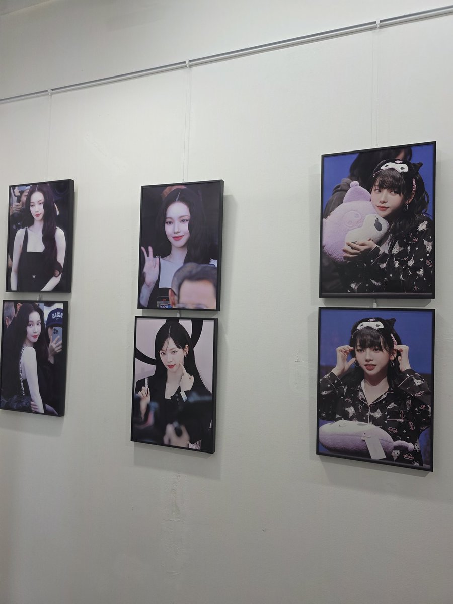 230225_201117's tweet photo. 그리고 벽면에 걸려있는 사진들 하나 하나가 너무 주옥같이 이쁘고 설레요

#With_Meow
#고양이와_함께한_날

지민아! 생일축하해! 오늘도! 예쁘다! https://t.co/tiChGDl0SE