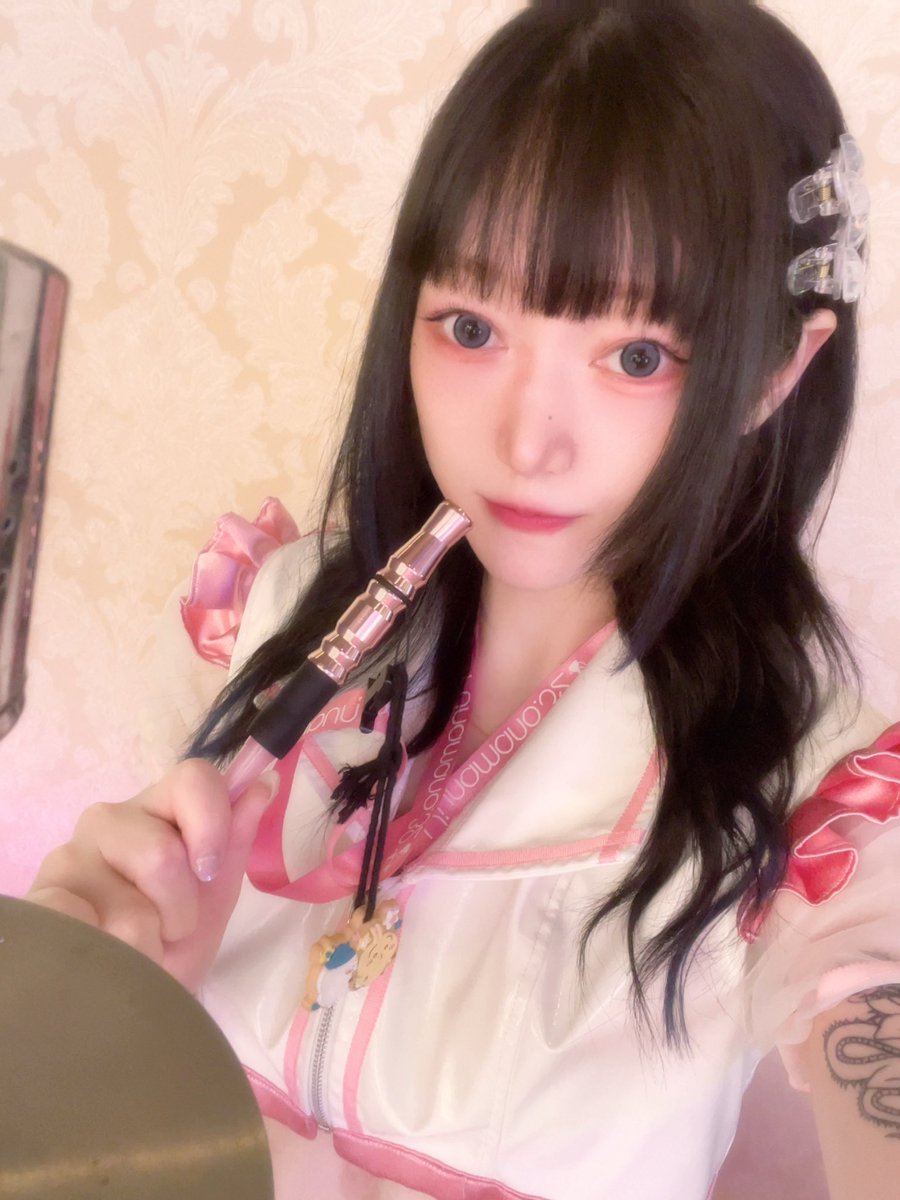 イン‼️朝まで✨
まあ、華金だしシーシャ吸いに来てほしいんだ㌔…？？
#池袋コンカフェ #コンカフェ嬢 #コンカフェキャスト