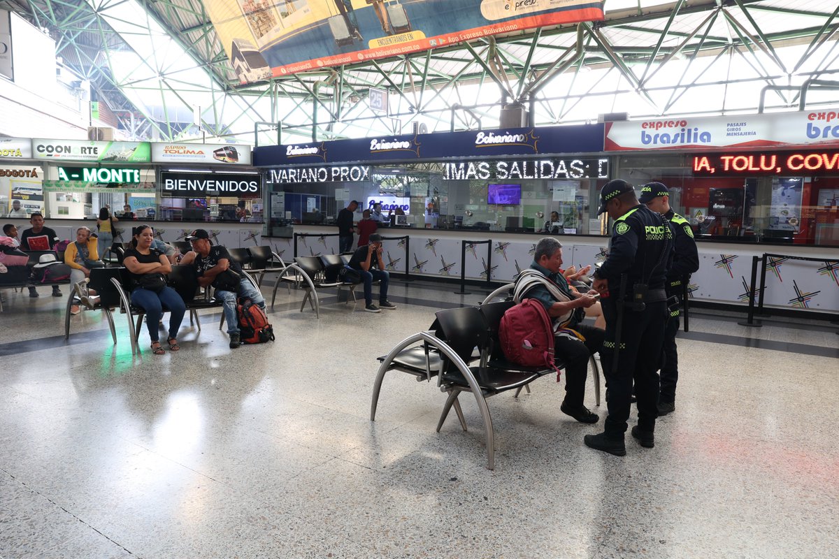 👮‍♂️ Seguridad reforzada: más de 500 policías acompañarán la operación de nuestras terminales esta Semana Mayor. ¡Viaja tranquilo, seguro y legal desde nuestras terminales del norte y sur!