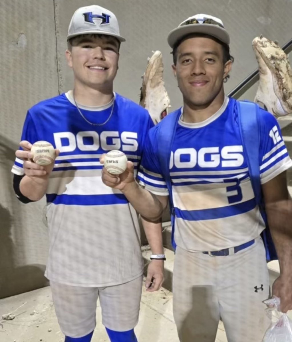 Shout out to junior pitcher #7 Hunter Ray on throwing a No-Hitter in last nights 7-0 win against Guymon and to sophomore catcher #3 Justin Palacios for hitting a home run in the win as well! Way to go fellas!! 💪 ⚾️