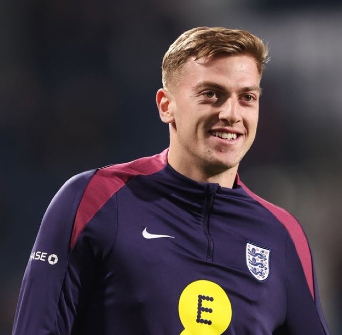 AmorimEra_'s tweet image. £92.5M for both.
Sales of Rashford/Garnacho/Antony/Sancho.
Sign an additional ‘wildcard’ number 10 like Cherki or Dorgeles who are young and can develop.
This is what I’d do.