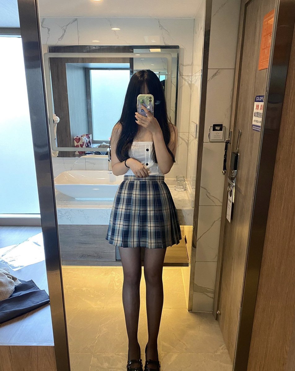 Wanyejis's tweet photo. #母狗  #贱货 #骚货 #欠操 #意淫 #下贱 #淫荡 #意淫 #婊子 #高潮 #犯贱 #曝光 #自毁 #社死 #绿帽 #反差 #婊子 #自慰 #下贱 #社死 #曝光 #口交 #吞精 #内射 #喝尿 #出卖 #怀孕 #反差 #母狗 #母猪 #贱人 #抖音风 
朋友圈晒图（私聊解锁男友视角哦） https://t.co/gMGl0VP0xL