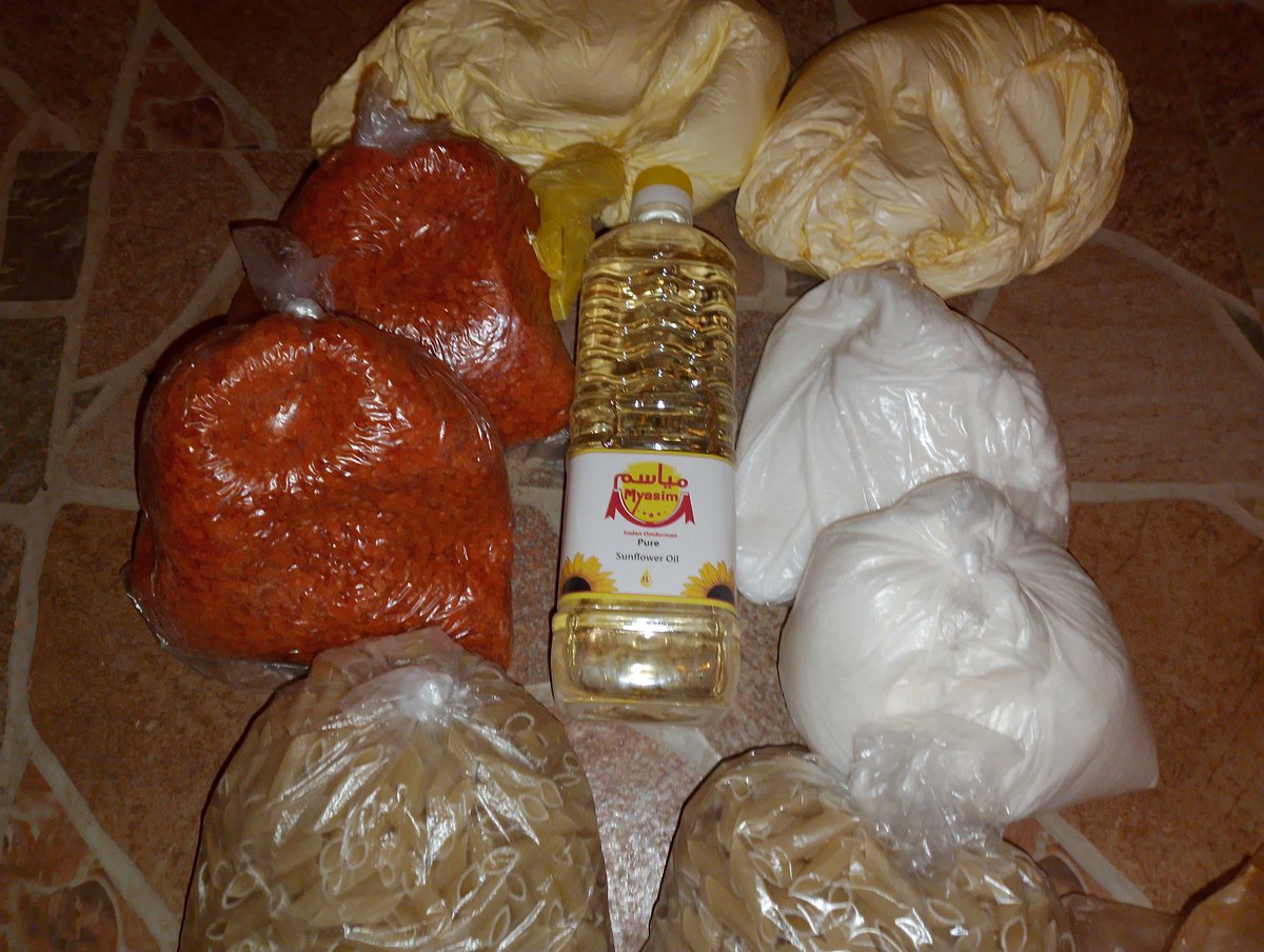 شباب حلوين
بعد وقف لي اسباب كتيره بس رجعت تاني و اقوى من اول أن شاء الله💪
يلا عايزين نعمل حقايبنا لي الشهر دا
لي اكبر عدد من الاسر المحتاجه و لي الاسف يخوانا الحوجات بدل تخف لا ماشه ف زياده وكلهم حوجات اكل و شرب 
يلا يدكم معانا و 500 جنيه بتفرق
هيثم ميرغني احمد 
3005054