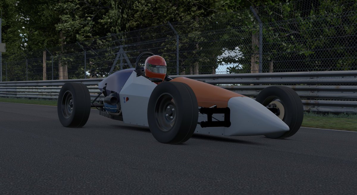 _Aserora_7's tweet photo. 色々な車で走るのも楽しい😊
#FormulaVee
#iRacing https://t.co/yKwmD6pgCd