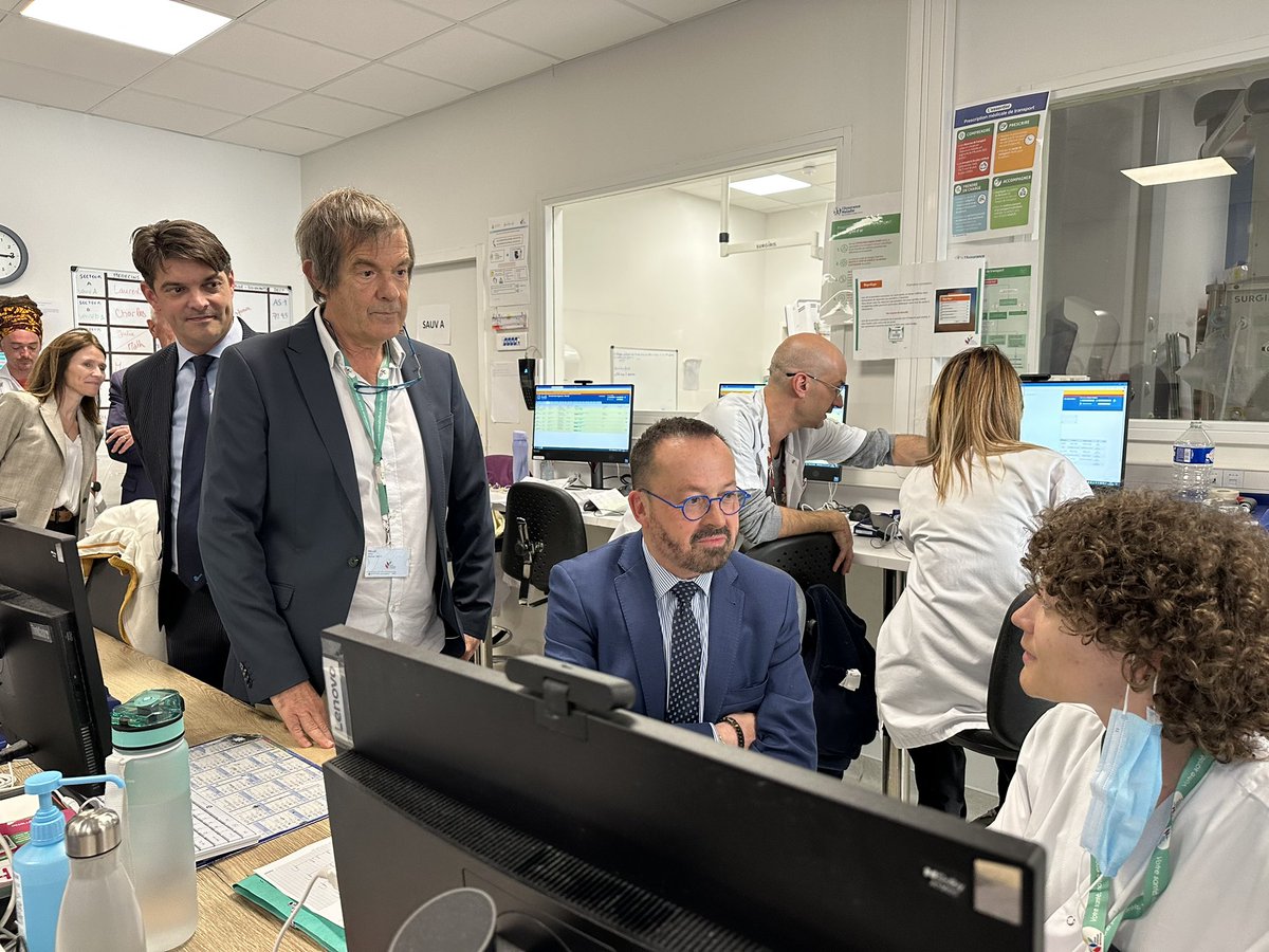 Merci à M. le Ministre <a href="/yannickneuder/">Dr. Yannick Neuder</a> pour sa venue au #CHGrasse, à <a href="/MTabarot/">Michèle Tabarot</a> pour son engagement constant, à Erika CASSAN et au Dr COLOMB pour son témoignage.
Ensemble, nous continuons à agir pour une offre de soins renforcée et durable pour tous. #SantéPublique #Grasse