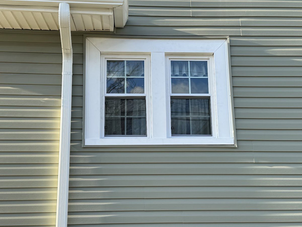 HoosierWindows's tweet photo. At Hoosier, details matter. We just installed 21 new windows for this client, ensuring precision and care every step of the way. The result? A beautiful, refreshed home and another satisfied customer. #alside #alsidebuildingproducts https://t.co/iPuWM2b7hF