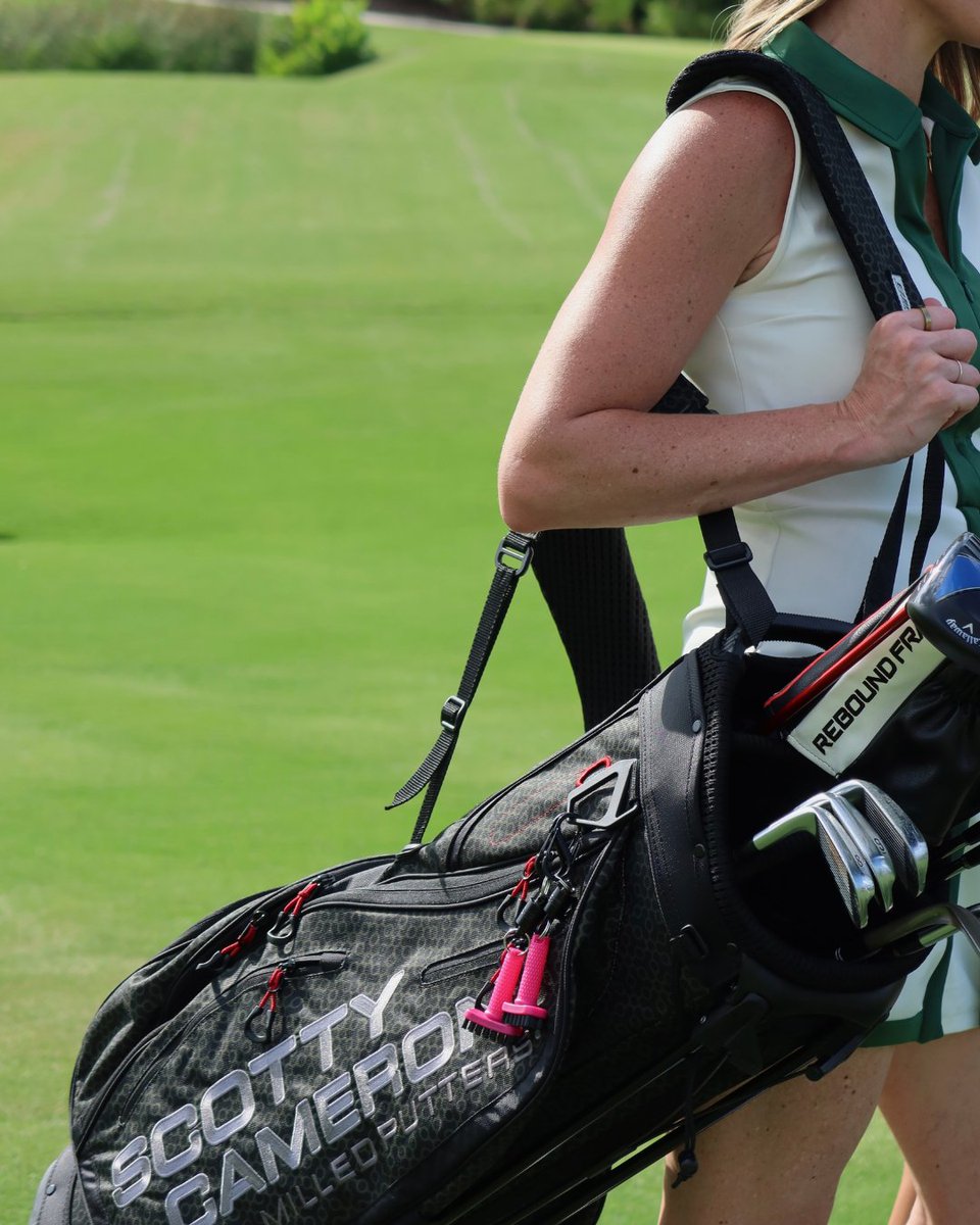 grooveitbrush's tweet photo. Fridays are great—but Fridays at the start of Masters weekend? Even better. 🏆
Will the Green Jacket winner feature a Grooveit on their bag? ⛳️
.
.
#grooveitbrush #grooveit #clubscrubber #themasters #mastersweekend #augusta #golfessentials https://t.co/dTmasrPnDR