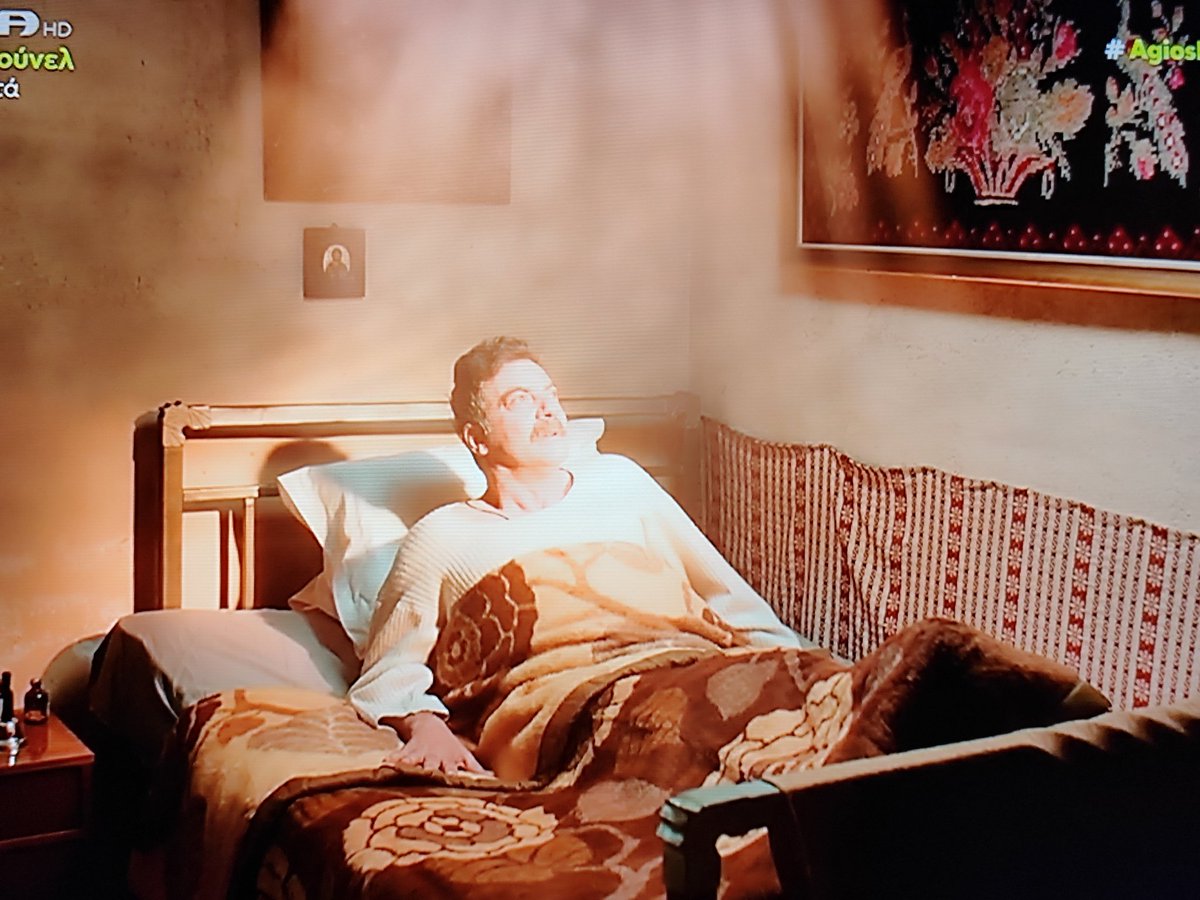 Πηγαινε και θα έρθω εγώ σπίτι σας 

Τι βλέπουμε πάλι απόψε 🥹🥹😭#AgiosPaisios