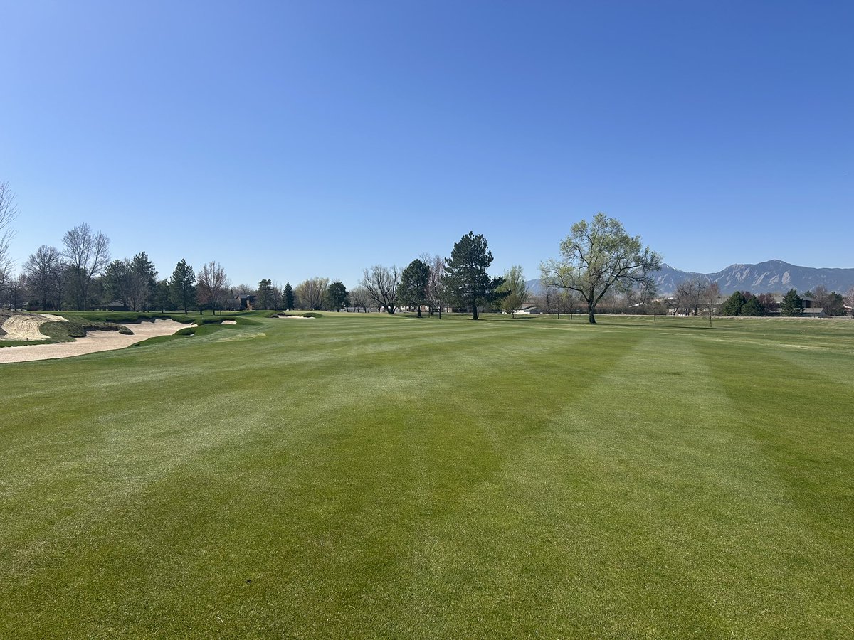 bouldergrounds's tweet image. Opening day for the renovated holes on the front 9.  What a day for it!