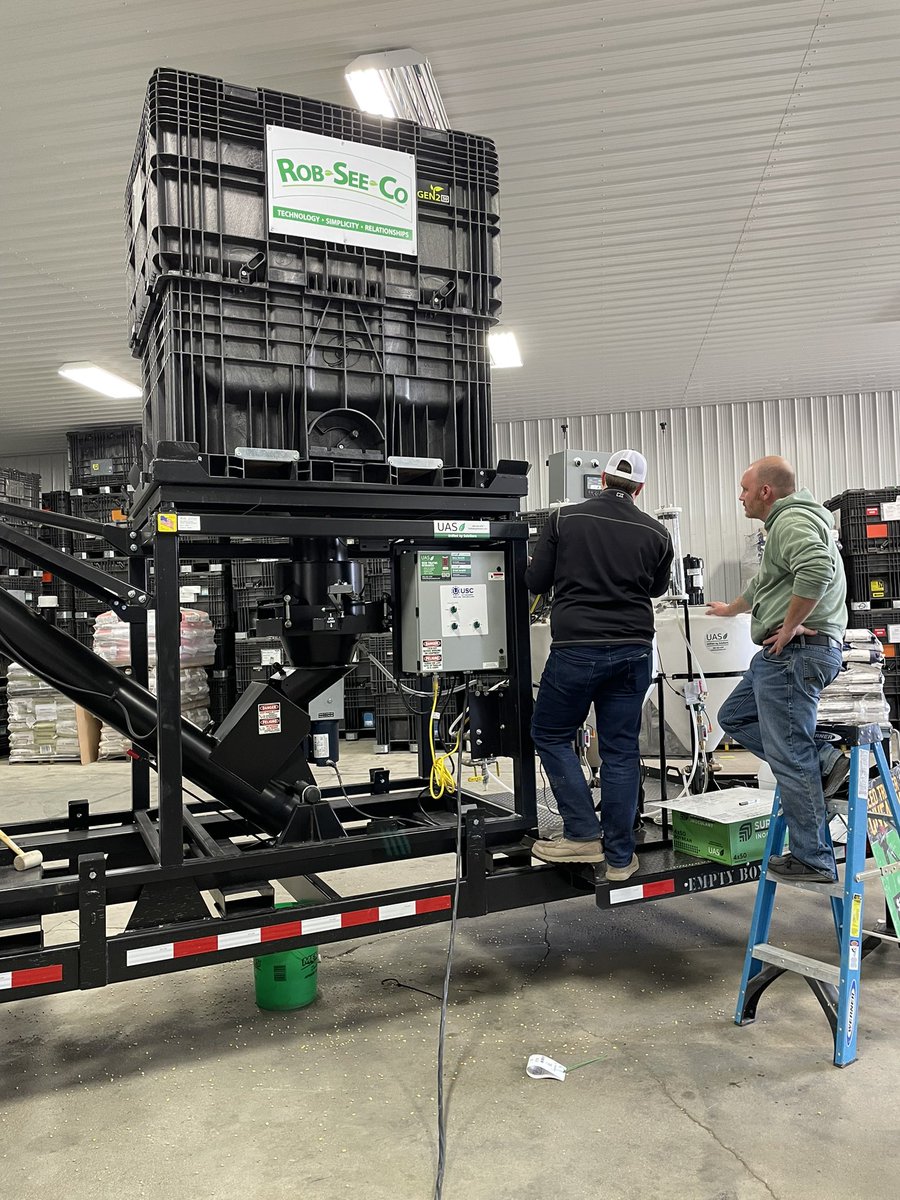 HeadsUpST's tweet photo. This week we were with @unified_ag in Omaha to haul a brand new AT500 to the winner of our treater contest! Congratulations to Evan Meyer. 

We spent Wednesday at Evan’s shop in Marysville, KS, setting up, and then ran through some corn and beans! Videos coming soon. https://t.co/kTsDDWZWwn