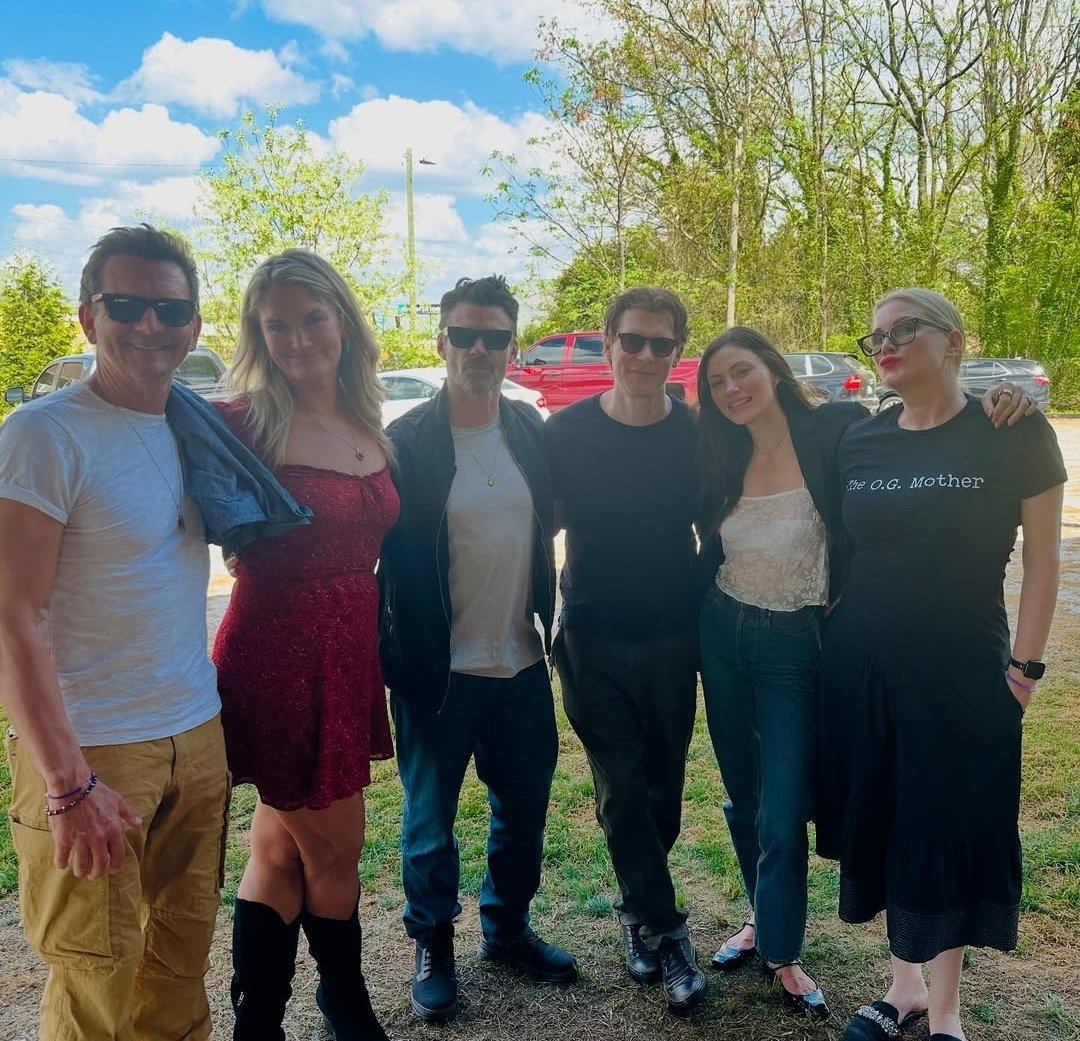 SalvatoreSchool's tweet photo. Squad goals 🎉

https://t.co/KsJMPiCL2m 

#TVDForever #TVDFamily #TheOriginals #Legacies #SalvatoreSchool #IWFE3 https://t.co/7yRk7Www4u